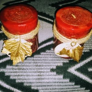 2 sugar spice candles